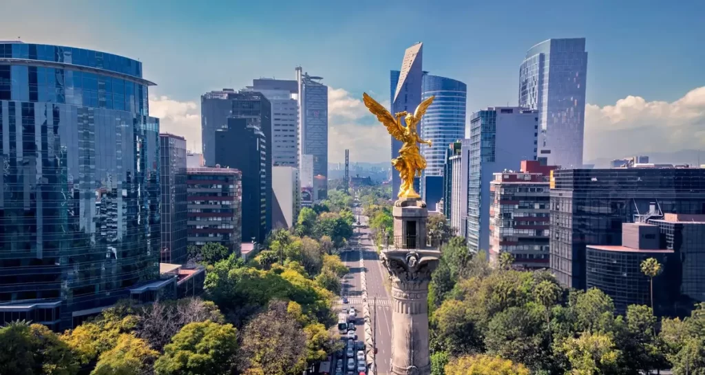 Angel of Independence monument in Mexico City, symbolizing affordable, high-quality stem cell therapy options in Mexico